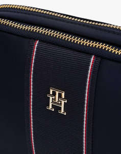 TOMMY HILFIGER POPPY CAMERA BAG CORP (Размери: 21 x 5 x 17см.)