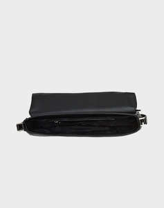 STEVE MADDEN BINDARA 02002 ДАМСКА ЧАНТА(Размери: 32 x 15 x 7см.)