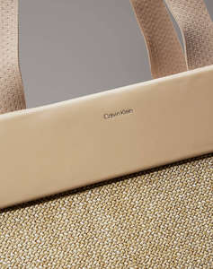 CALVIN KLEIN JEANS CK RAFFIA LARGE SHOPPER (Размери: 38 x 61 x17см.)