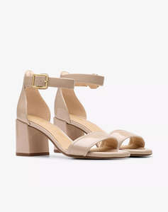 CLARKS Ezoria Mae