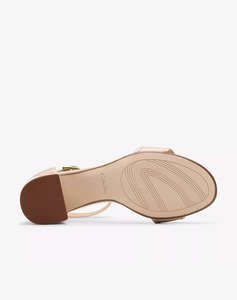 CLARKS Ezoria Mae