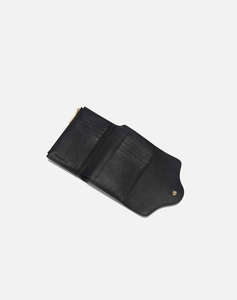 COCCINELLE ПОРТФЕЙЛ (Размери: 14 x 10 x 3 см.)