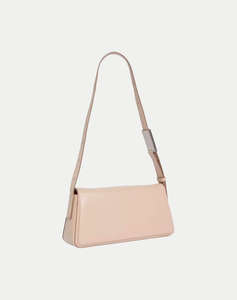 CALVIN KLEIN JEANS BELTED SMALL SHOULDER BAG (размери: 23.5 x 12 x 6см.)