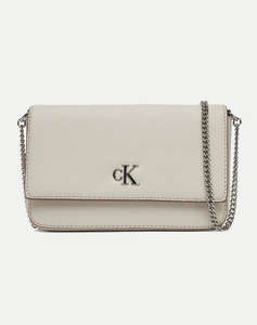 CALVIN KLEIN MINIMAL MONOGRAM EW FLAP PH/CB19 (Размери: 19 x 13 x 4 см.)