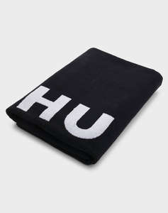 HUGO STACKED LOGO_TOWEL 10249699 01