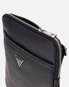 GUESS MILANO CROSSBODY FLAT МЪЖКА ЧАНТА(Размери: 19 x 23 x 2см.)