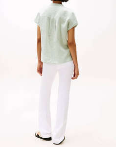 TOMMY HILFIGER ESS LINEN COLLARLESS S/S BLOUSE