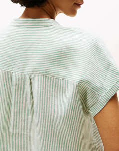 TOMMY HILFIGER ESS LINEN COLLARLESS S/S BLOUSE
