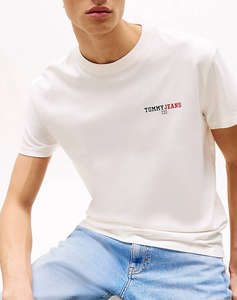 TOMMY JEANS TJM REG DNA GRAPHIC TEE EXT