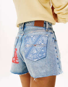 TOMMY JEANS HOT PANT BI6114