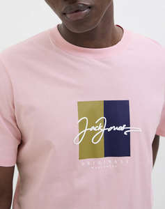 JACK&JONES JORFREDERIKSBERG BOX SCRIPT TEE SS CN LN
