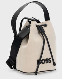 BOSS Addison S Bucket CV 10271597 01 (Размери: 19 x 24 x 13см.)