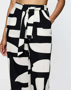 TRIUMPH Summer Wear Trousers