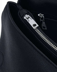 DESIGUAL D2 BAG_HALF VENECIA 3.0 BLAC ДАМСКА ЧАНТА (Размери: 26 x 18 x 12см.)