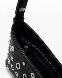 DESIGUAL D2 BAG_REBEL ALSACIA BLACK ДАМСКА ЧАНТА (Размери: 30 x 15 x 6см.)