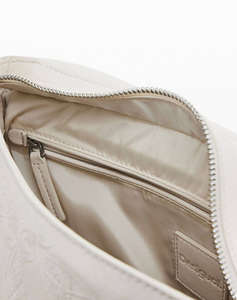 DESIGUAL D3 BAG_DEJAVU POSADAS ECRU ДАМСКА ЧАНТА (Размери: 32 x 23 x 12см.)