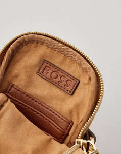 BOSS B_ICON Phonehold RF 10271730 01 ( Размери: 10 x 18.5 x 3см.)