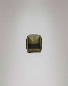 RAINS Wash Bag Small W3 (размери: 21 x 13 x 11см.)