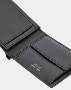 GUESS BRCLN BLFLD W S FLT W COIN PKT МЪЖКИ ПОРТФЕЙЛ(Размери: 12 x 9.5 x 2.5см.)