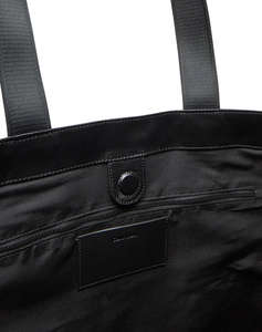 CALVIN KLEIN ULTRALIGHT WATER REPELLENT TOTE (Размери: 52 x 32 x 15см.)