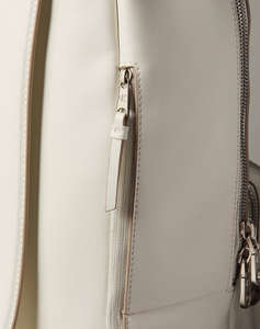 CALVIN KLEIN JEANS SCLPTD IMPRSSSN SLM (Размери: 26 x 39 x 11см.)