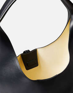 CALVIN KLEIN STN LCK SLCHY SMLL S (Размери: 18.5 x 23.5 x 12см.)