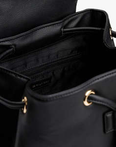 TOMMY HILFIGER TH MODERN BACKPACK (Размери: 26 x 15 x 27см.)