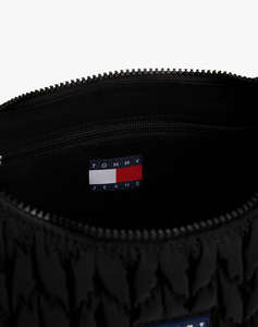 TOMMY JEANS TJW URBAN X-BODY QUILTED (Размери: 29 x 9.5 x 25см.)