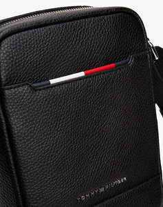 TOMMY HILFIGER TH CENTRAL MINI REPORTER (Размери: 16 x 6.5 x 20.5см.)