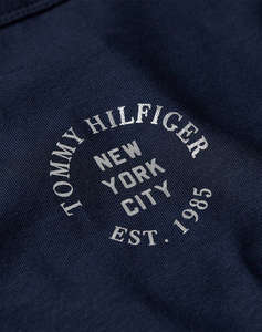 TOMMY HILFIGER STAMP LOGO SLIM C-NK SS TEE