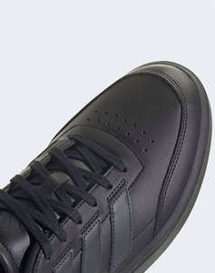 ADIDAS COURTBLOCK