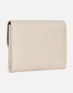 CALVIN KLEIN STONE LOCK SLOUCHY LTHR TRIFOLD (Размери: 7.5 x 10.5 x 0.5см.)