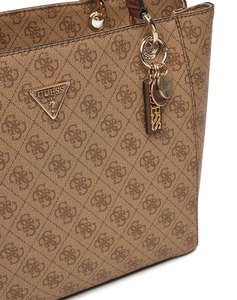 GUESS NOELLE II TOTE ДАМСКА ЧАНТА (Размери: 33 x 29 x 9см.)