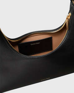 CALVIN KLEIN JEANS FOIL LOGO SHOULDER BAG (Размери: 30.5 x 13 x 7.5см.)