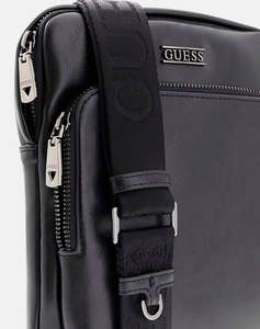 GUESS BOSTON CROSSBODY FLAT МЪЖКА ЧАНТА(Размери: 19 x 23 x 2см.)