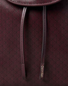 CALVIN KLEIN JEANS AOP FLAP BACKPACK (Размери: 24 x 32 x 13см.)