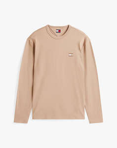 TOMMY JEANS TJM REG BADGE TEE LS