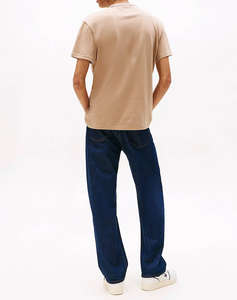 TOMMY JEANS TJM REG BADGE TEE EXT