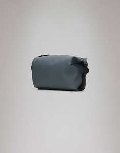 RAINS Hilo Wash Bag W3 (Размери: 18 x 12 x 26см.)