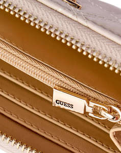 GUESS GIULLY II SLG MED ZIP AROUND ДАМСКИ ПОРТФЕЙЛ (Размери: 14 x 9 x 3см.)