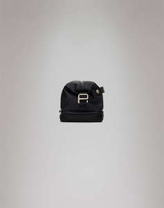 RAINS Otaru Wash Bag W3 (Размери: 20 x 14 x 33см.)