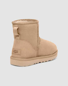 UGG Classic Mini II