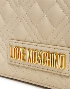 LOVE MOSCHINO ЧАНТА (Размери: 22 x 15 x 6см.)