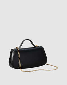 CALVIN KLEIN TOP HANDLE WITH CHAIN BAG (Размери: 26 x 14 x 6см.)