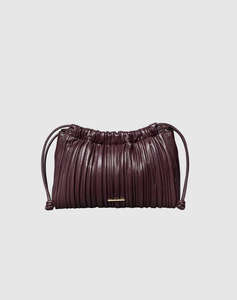 CALVIN KLEIN DRAWSTRING PLISSE CROSSBODY (Размери: 27 x 18 x 8см.)
