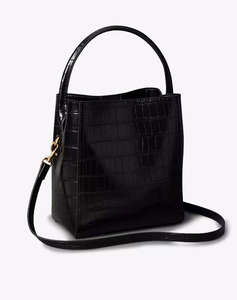 CALVIN KLEIN CK CROC BUCKET WITH STRAP (Размери: 20 x 23 x 12см.)