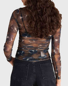 ATTRATTIVO БЛУЗА