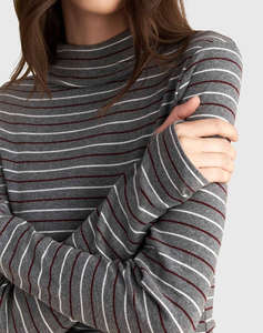 ATTRATTIVO БЛУЗА