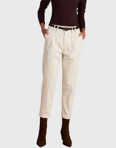 ATTRATTIVO ПАНТАЛОНИ & КОЛАН