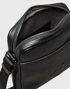 CALVIN KLEIN CK REPORTER (Размери: 19 x 21 x 5см.)